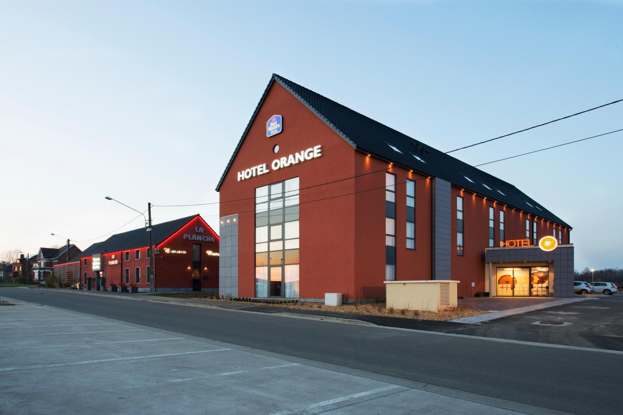 Orange Hotel La Louvière Екстериор снимка